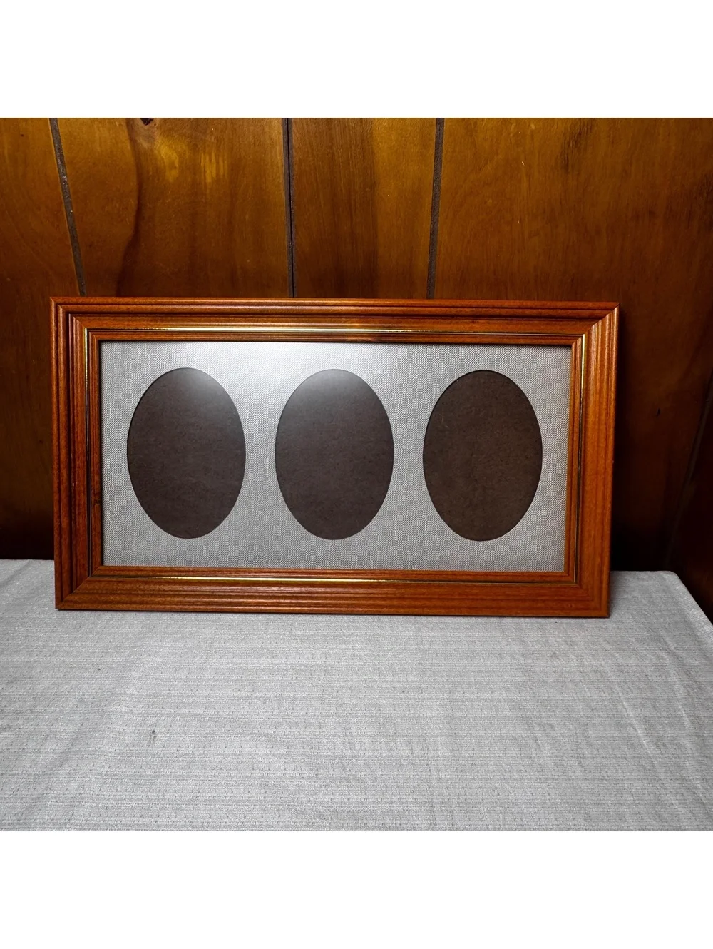 Vintage Triple Oval Photo Frame 20 x 11.5, Wood Tone Collage Frame w/ Plexiglass